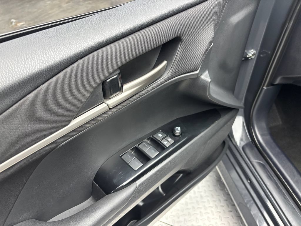 Used 2025 Toyota Camry LE FWD image 16