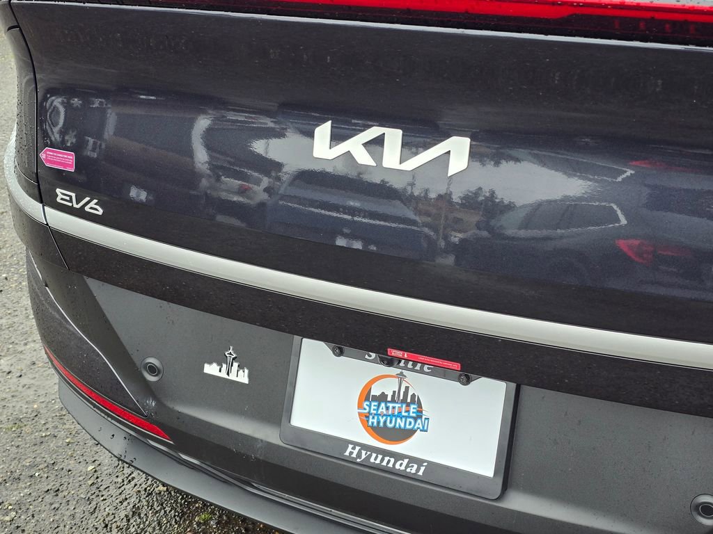 Used 2025 Kia EV6 Light w/ Light LR Technology Package image 13