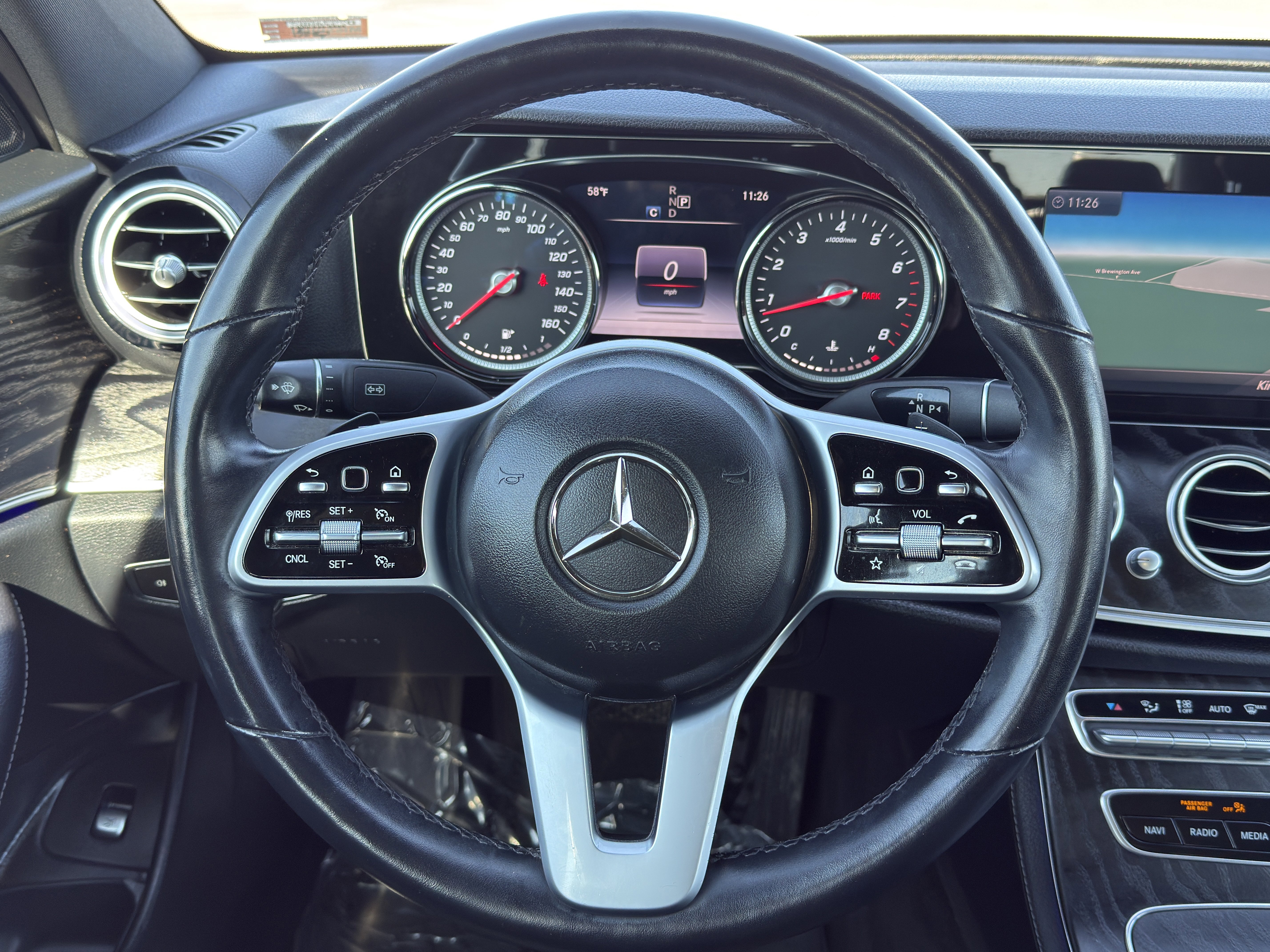 Used 2019 Mercedes-Benz E 300 4MATIC image 26