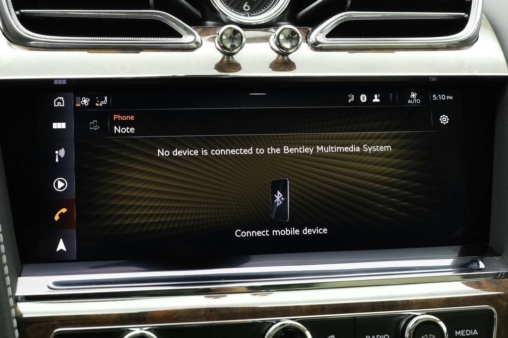 Used 2024 Bentley Bentayga AWD/4WD image 37