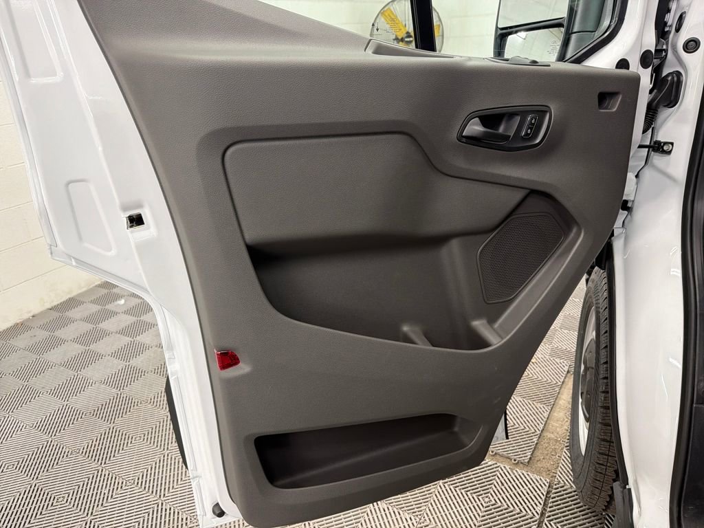 New 2026 Ford Transit 250 148 Medium Roof image 15