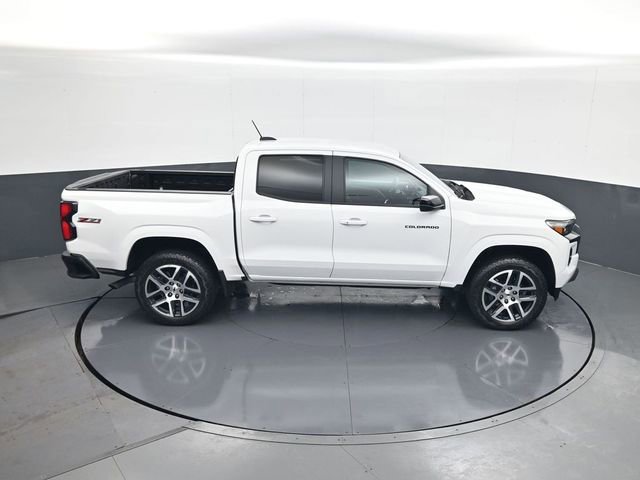 Used 2024 Chevrolet Colorado Z71 w/ Z71 Convenience Package 2 AWD/4WD image 16
