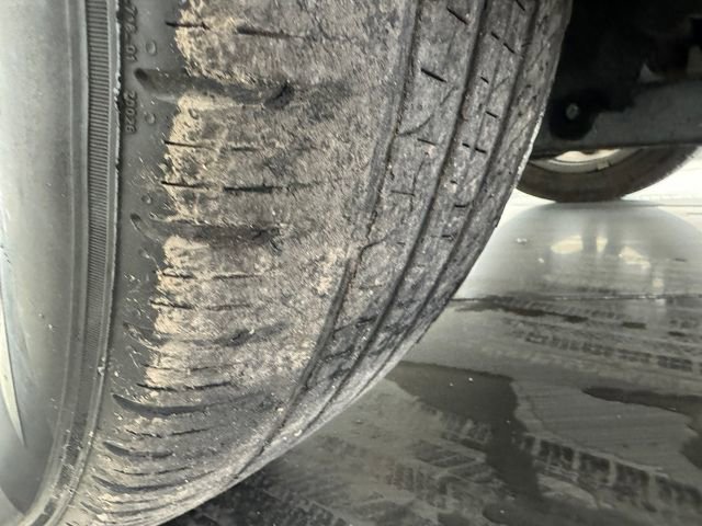 Used 2022 Ford Explorer XLT w/ Equipment Group 202A RWD image 11