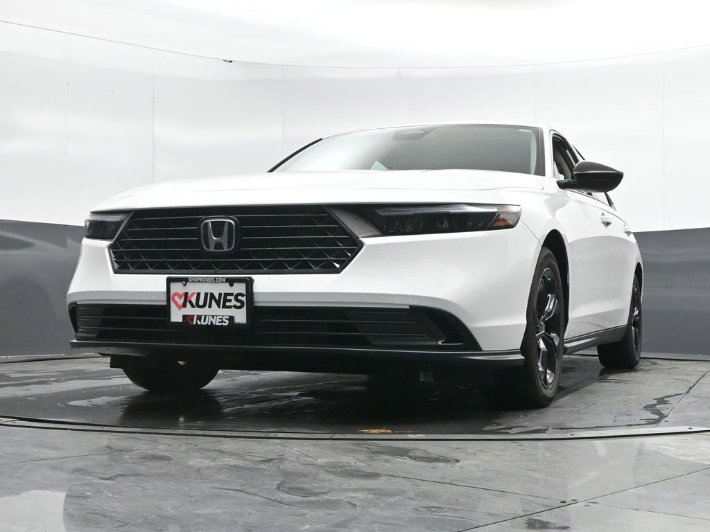Used 2025 Honda Accord SE image 39