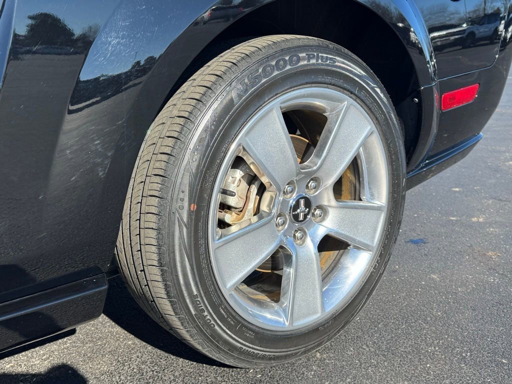 Used 2007 Ford Mustang GT image 31