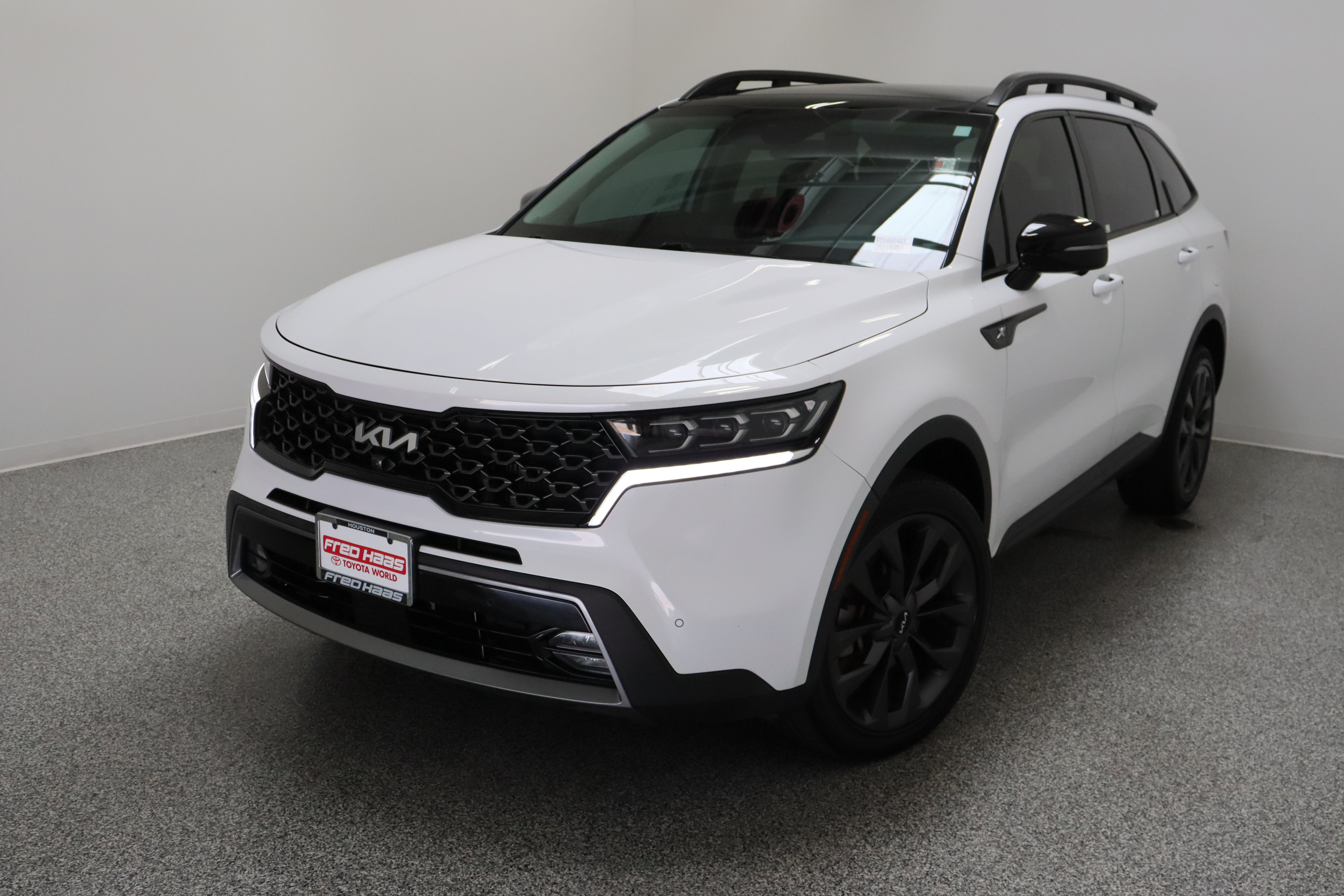 Used 2023 Kia Sorento SX Prestige AWD/4WD image 2