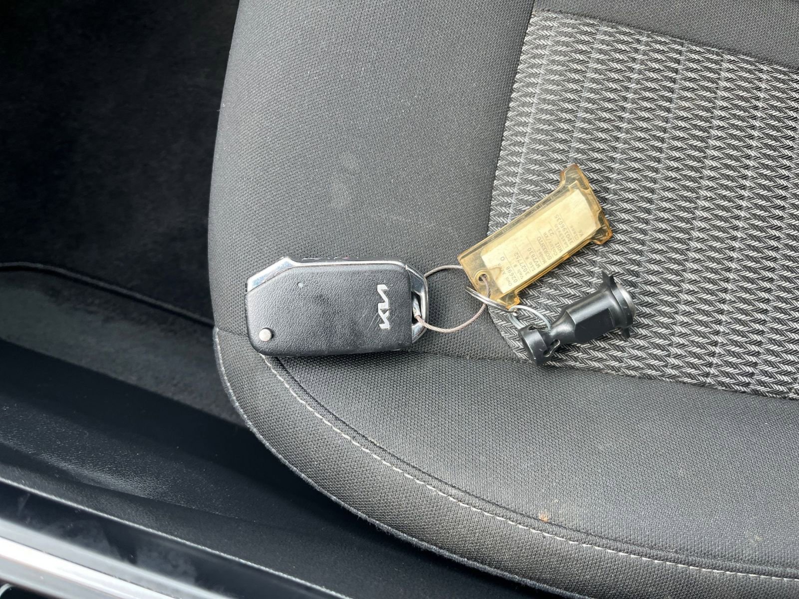 Used 2023 Kia Sorento LX image 24