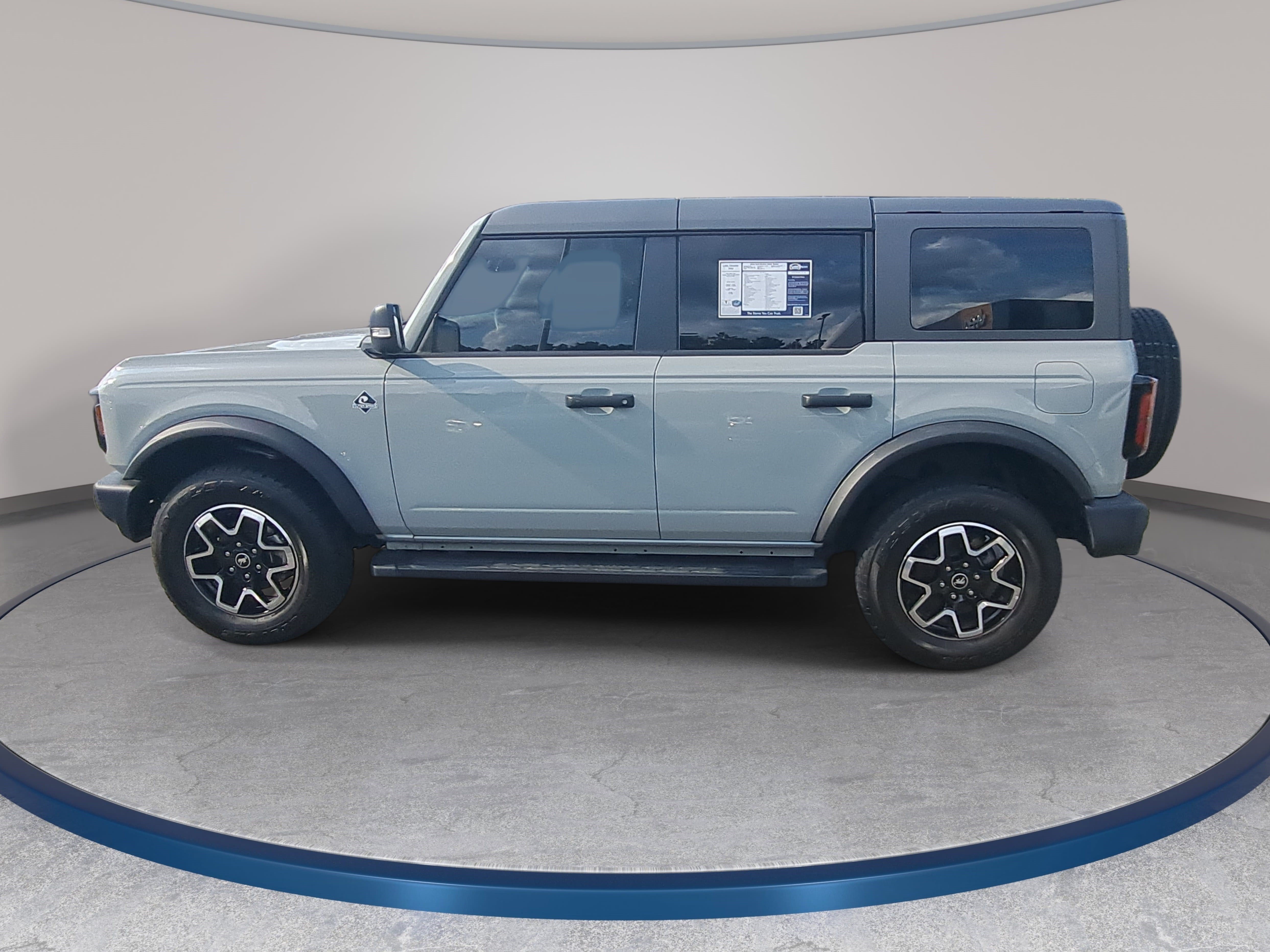 Used 2024 Ford Bronco Outer Banks AWD/4WD image 8