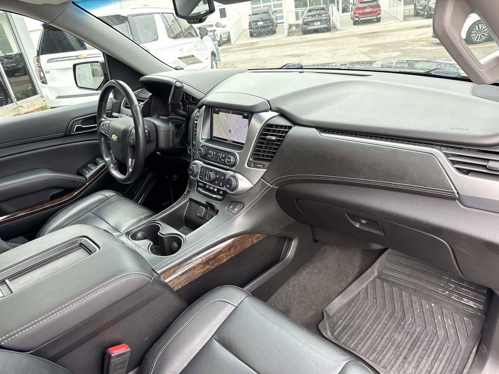 Used 2018 Chevrolet Suburban LT AWD/4WD image 13