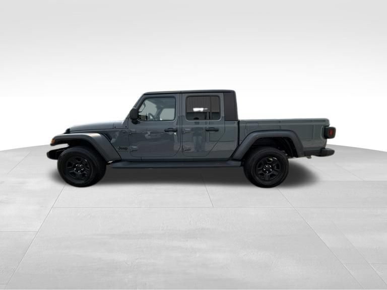 Used 2024 Jeep Gladiator Sport AWD/4WD image 5
