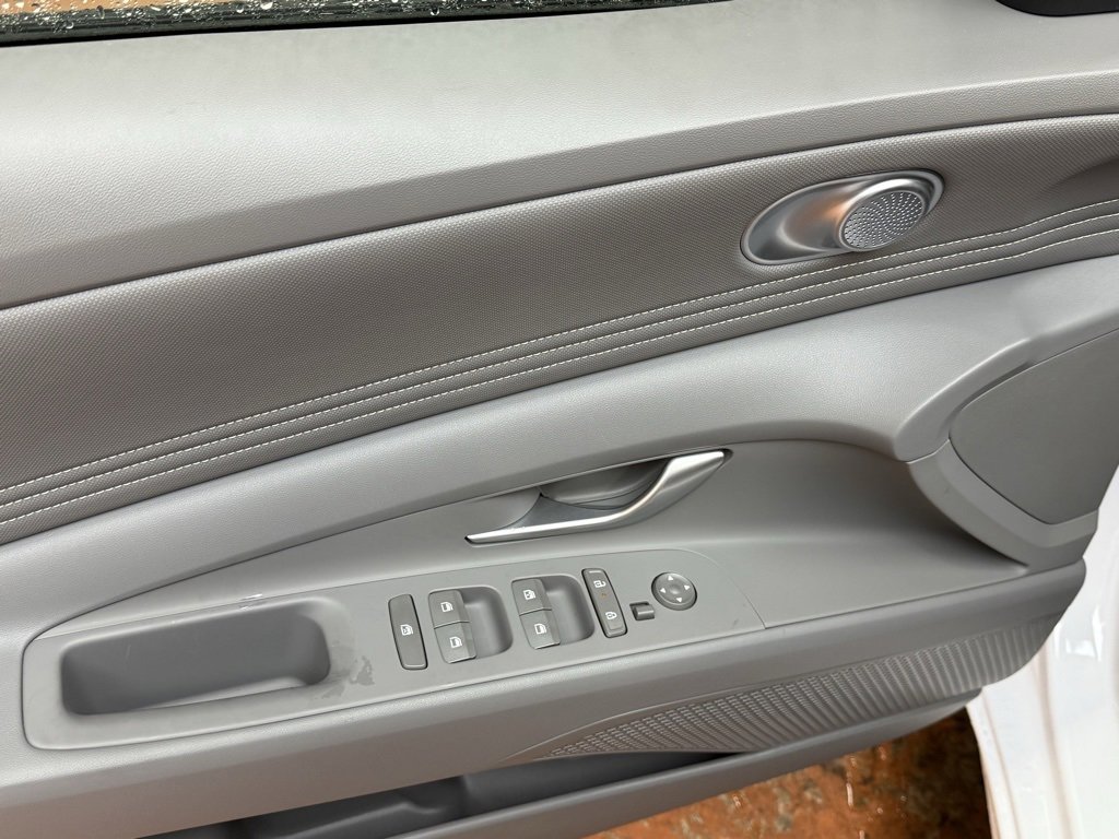 New 2026 Hyundai Elantra Sport image 22