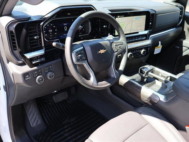 New 2026 Chevrolet Silverado 1500 LTZ w/ LTZ Premium Package AWD/4WD image 3