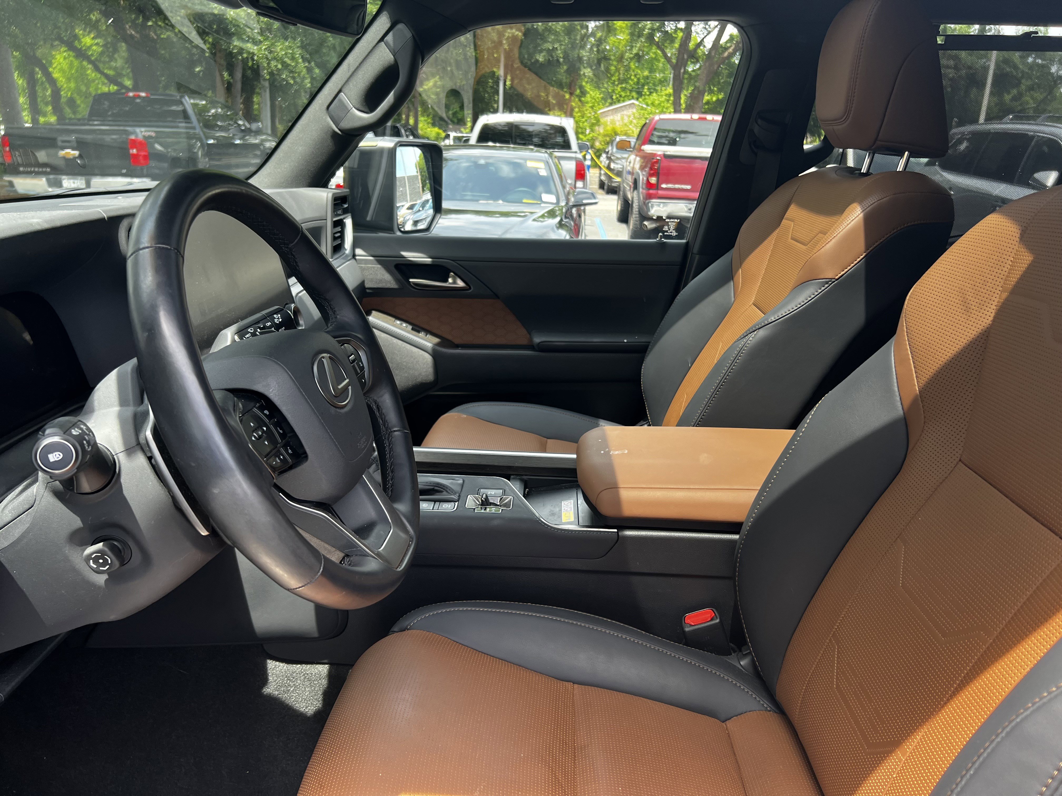 Certified 2025 Lexus GX 550 w/ Accessory Package (2T) AWD/4WD image 33
