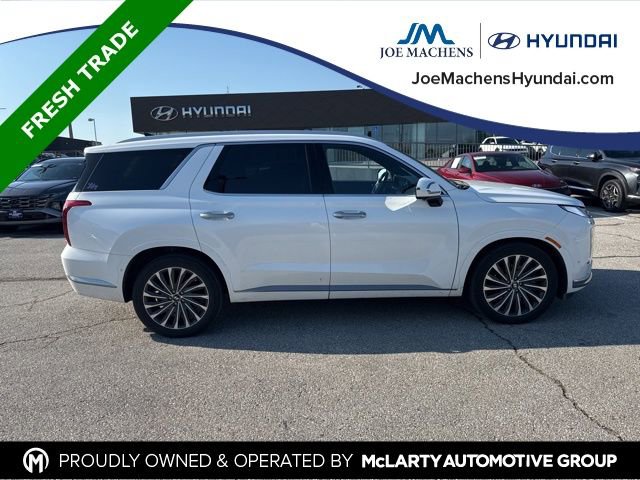 Used 2024 Hyundai Palisade Calligraphy image 4