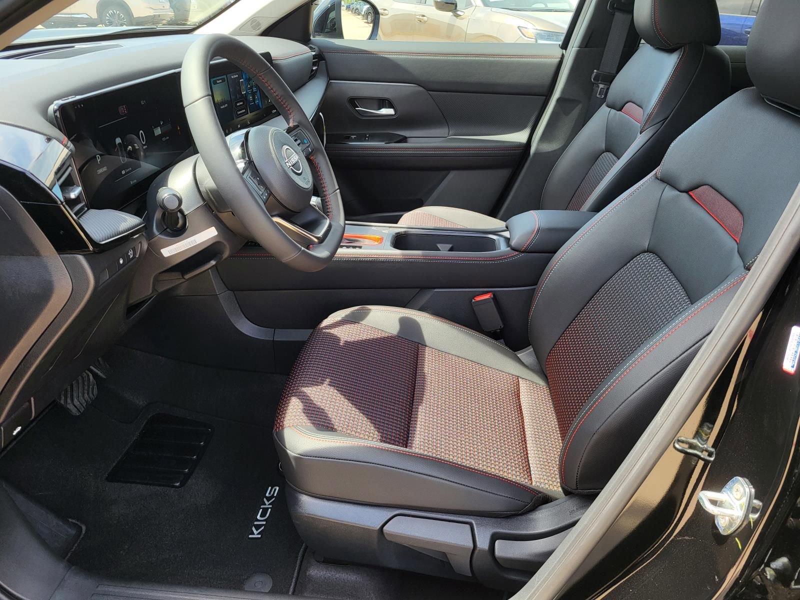 New 2026 Nissan Kicks SR FWD image 19