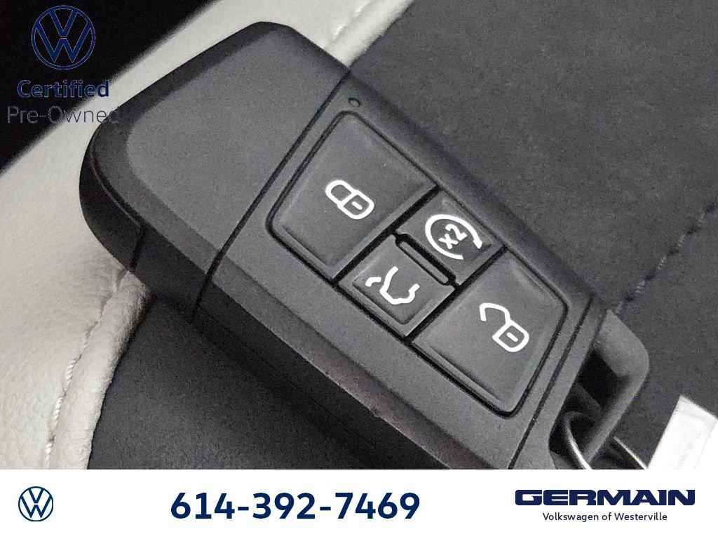 Used 2025 Volkswagen Taos SE AWD/4WD image 33