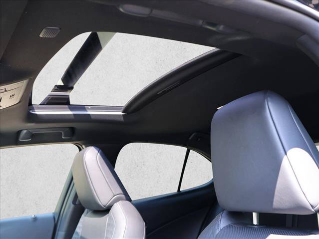 Used 2019 Lexus UX 250h w/ Premium Package AWD/4WD image 20
