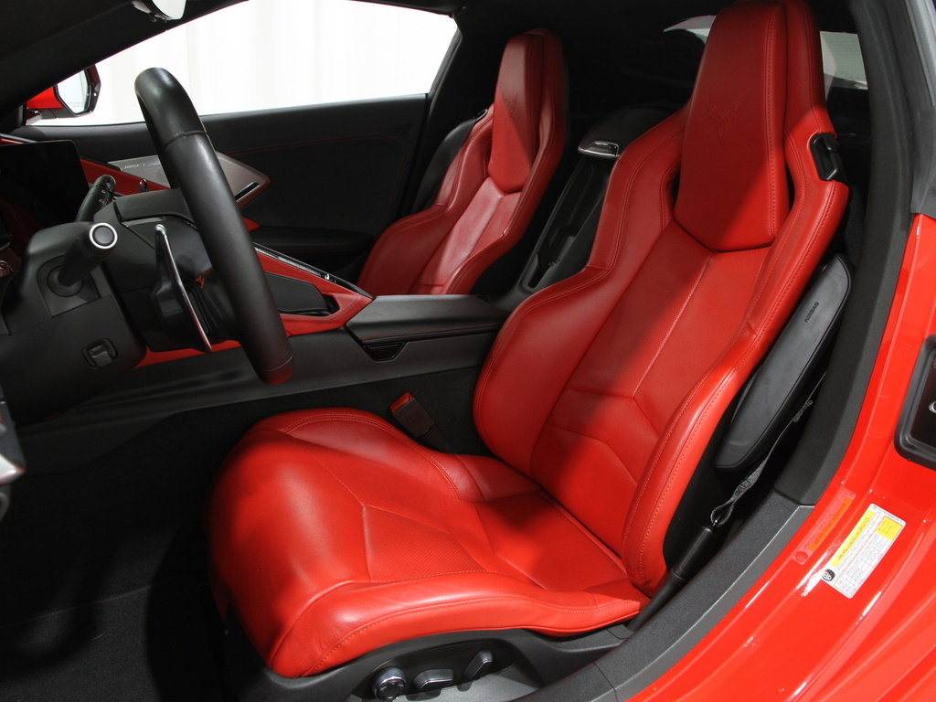 Used 2021 Chevrolet Corvette Stingray Preferred Cpe w/ Z51 Performance Package image 7