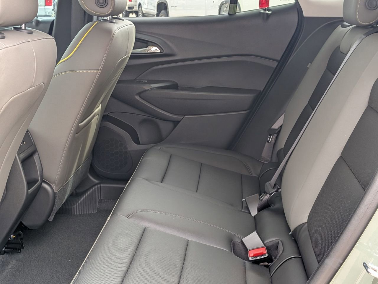 New 2026 Chevrolet Trax ACTIV w/ Sunroof Package image 21