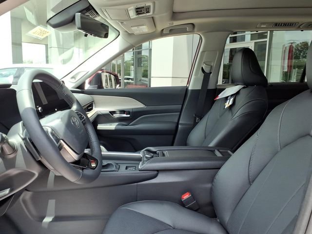 New 2026 Toyota Grand Highlander AWD image 5
