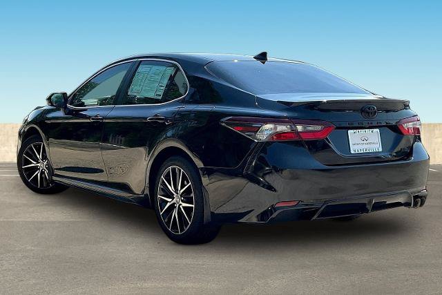 Used 2024 Toyota Camry SE w/ Convenience Package FWD image 4