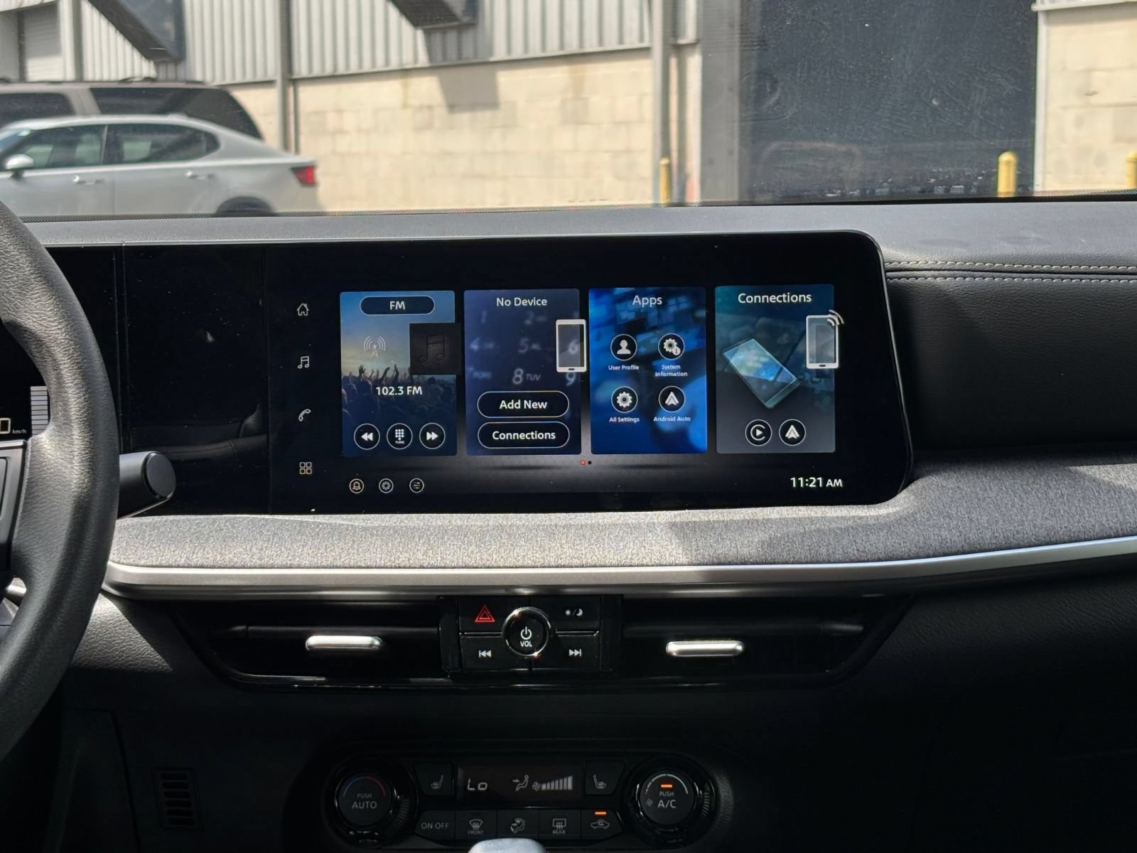 Used 2026 Nissan Kicks SV w/ Cold Weather Package FWD image 20