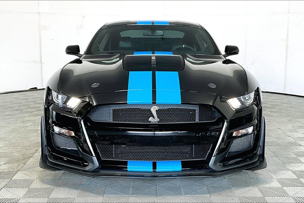 Used 2021 Ford Mustang Shelby GT500 w/ Technology Package image 3