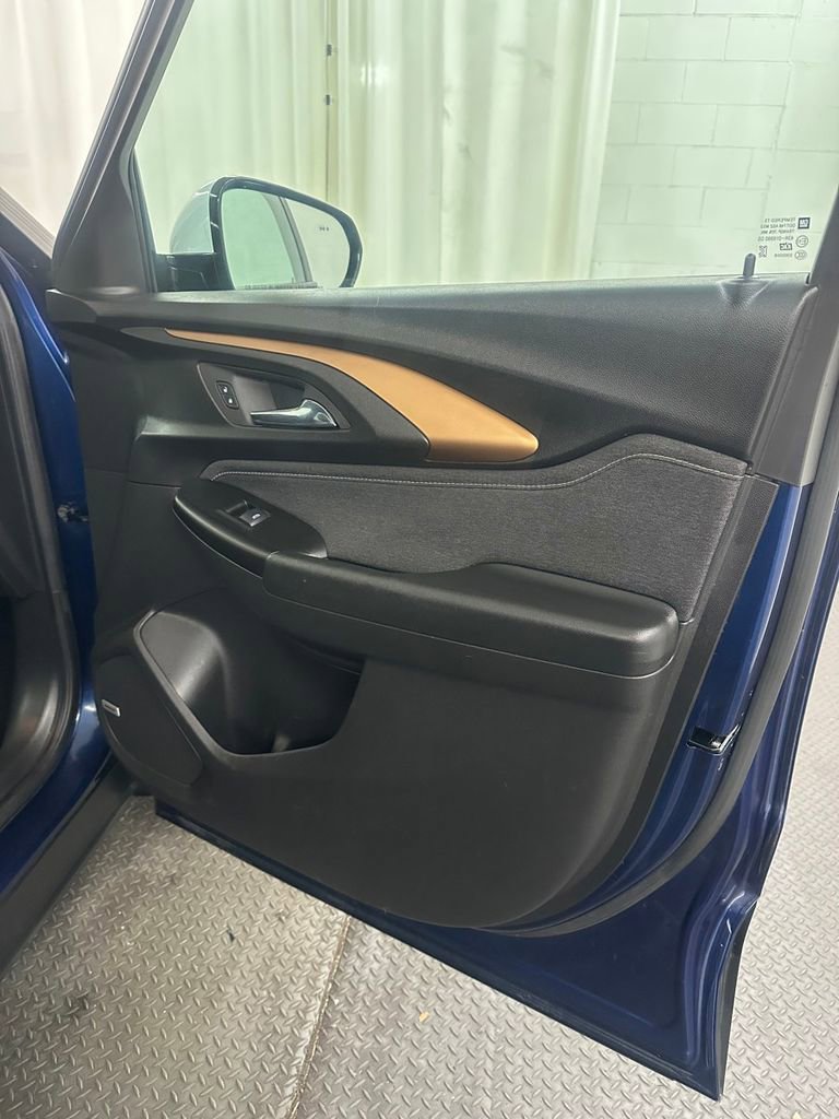 Used 2022 Chevrolet TrailBlazer ACTIV w/ Sun and Liftgate Package image 31