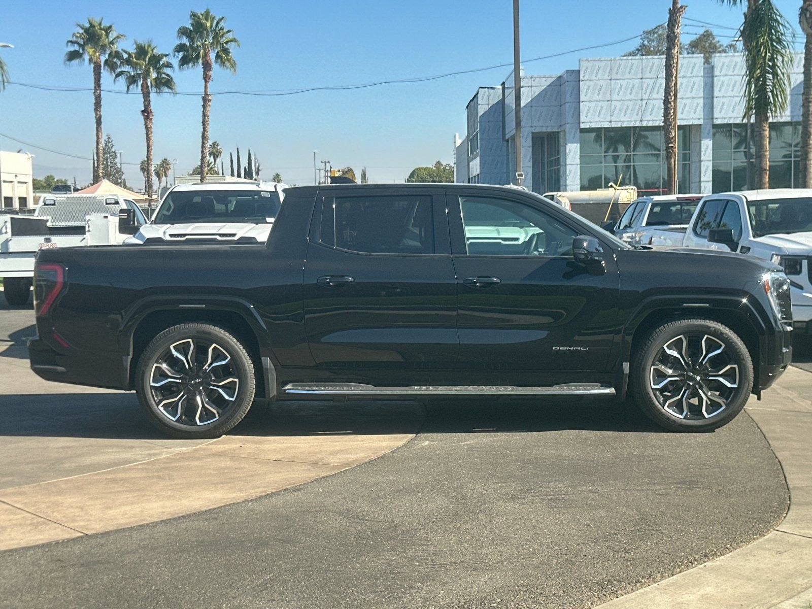 New 2025 GMC Sierra EV Denali image 3