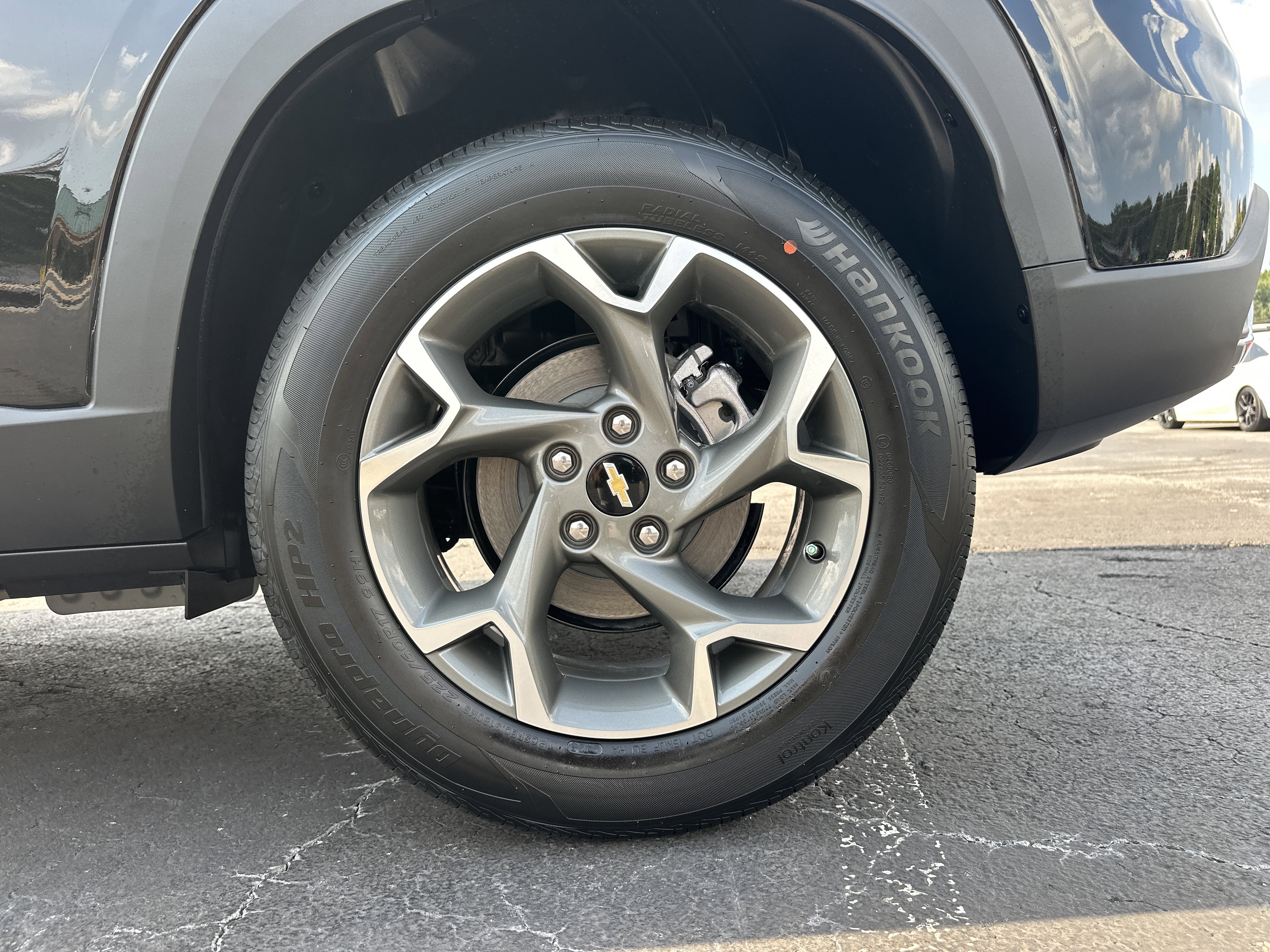 New 2026 Chevrolet Trax LT w/ Driver Confidence Package FWD image 21