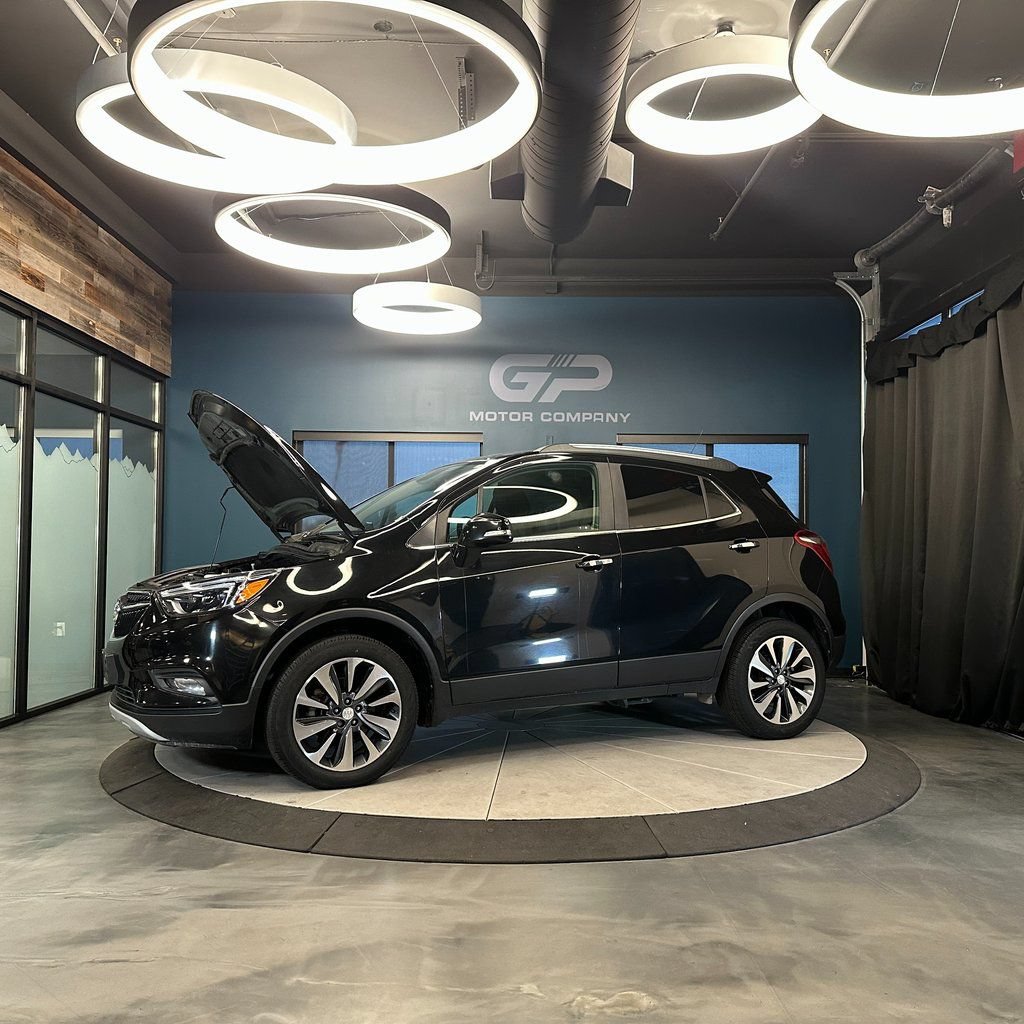 Used 2020 Buick Encore Essence AWD/4WD image 24