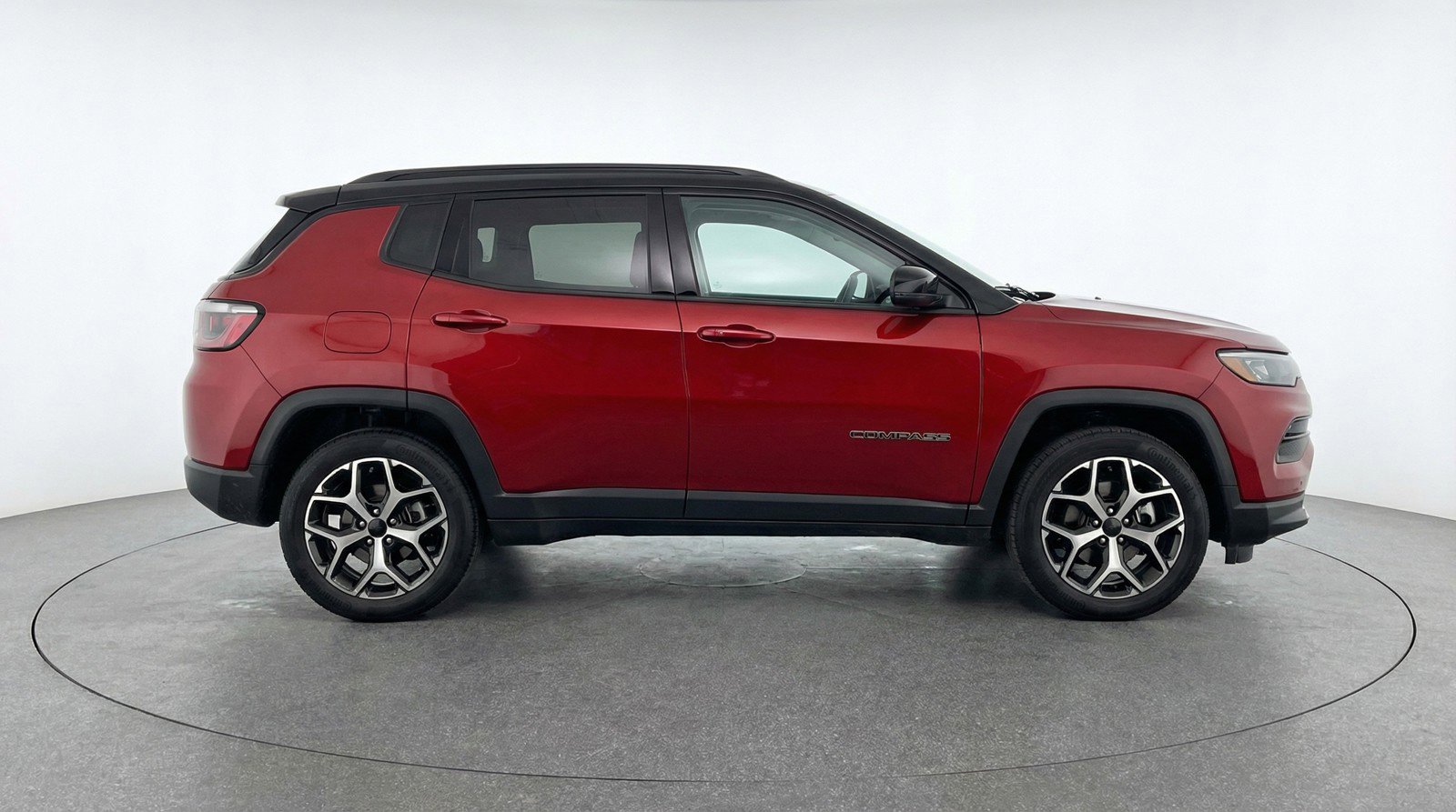 Used 2025 Jeep Compass Limited image 11