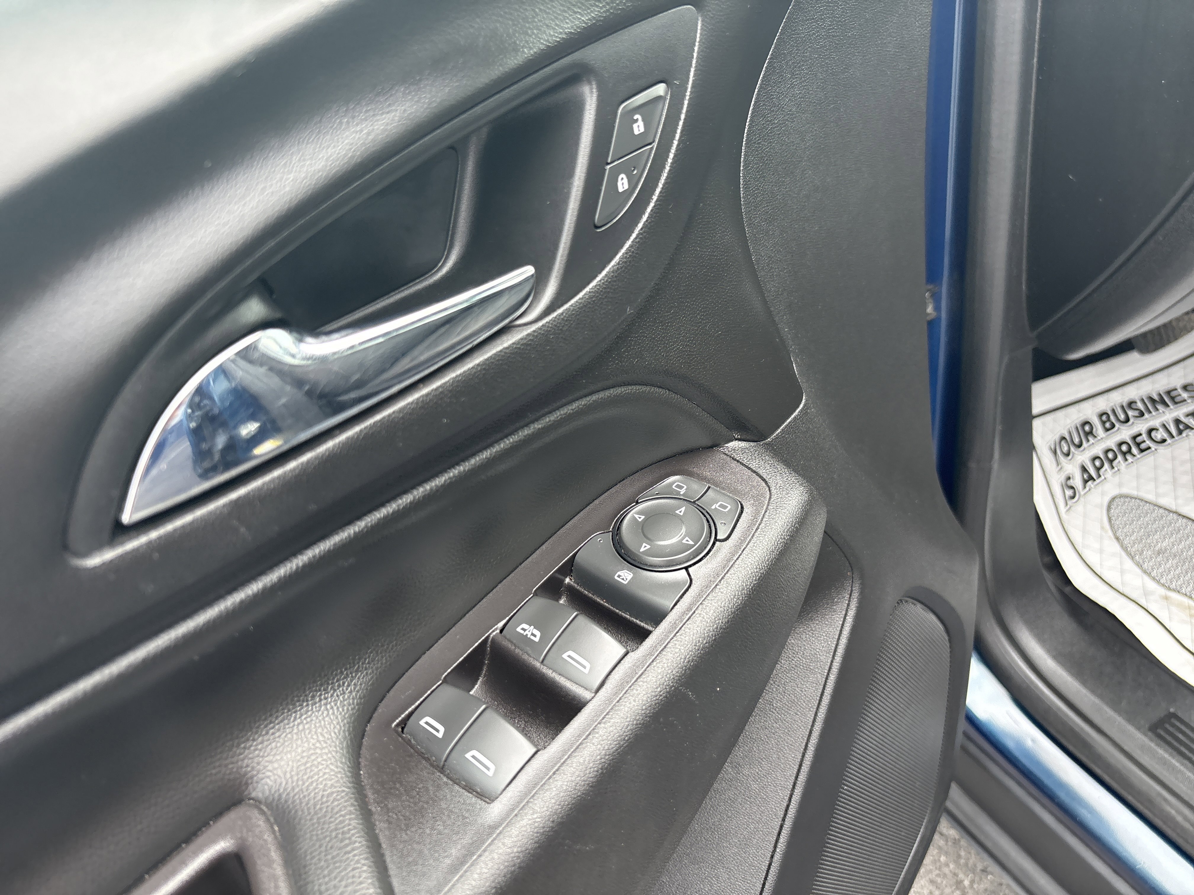 Used 2020 Chevrolet Equinox LT image 22