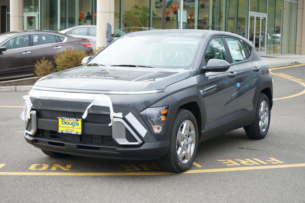 Used 2026 Hyundai Kona SE FWD image 1