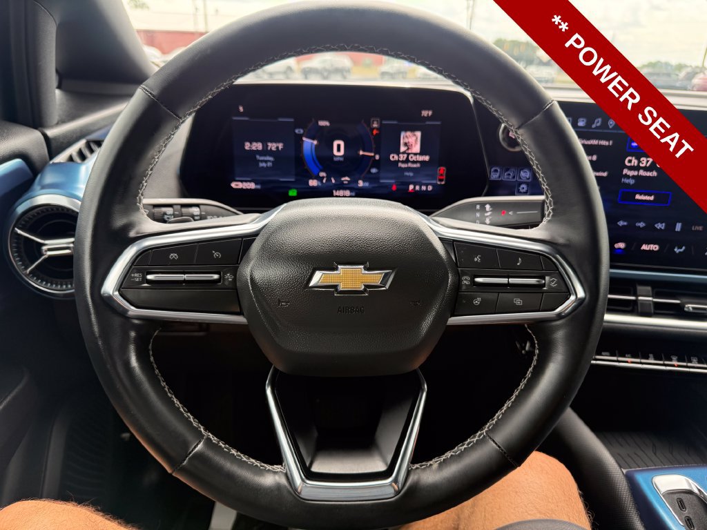 Used 2024 Chevrolet Equinox EV LT w/ LPO, All-Weather Mat Package FWD image 17