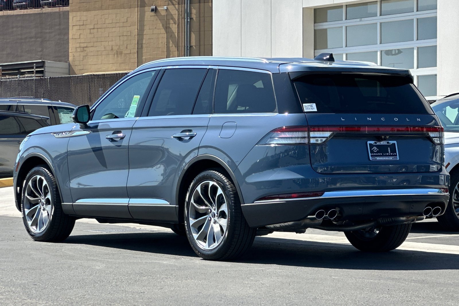 New 2025 Lincoln Aviator Reserve w/ Luxury Package image 5