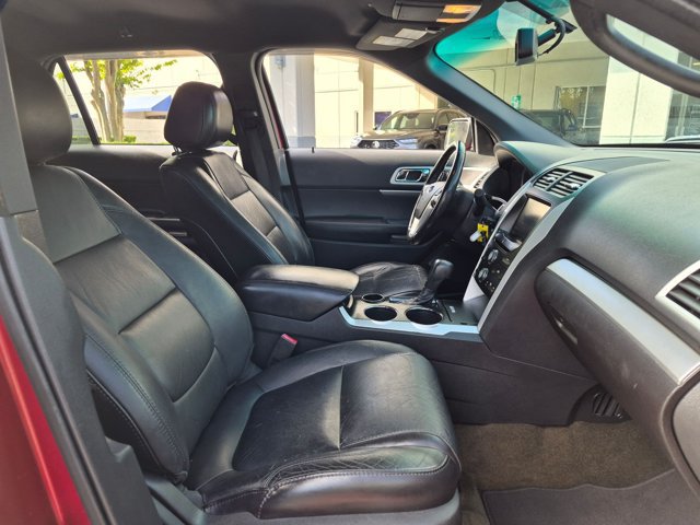 Used 2013 Ford Explorer XLT FWD image 19