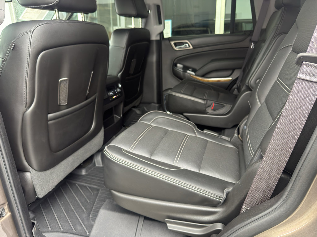 Used 2016 GMC Yukon Denali w/ Open Road Package image 9