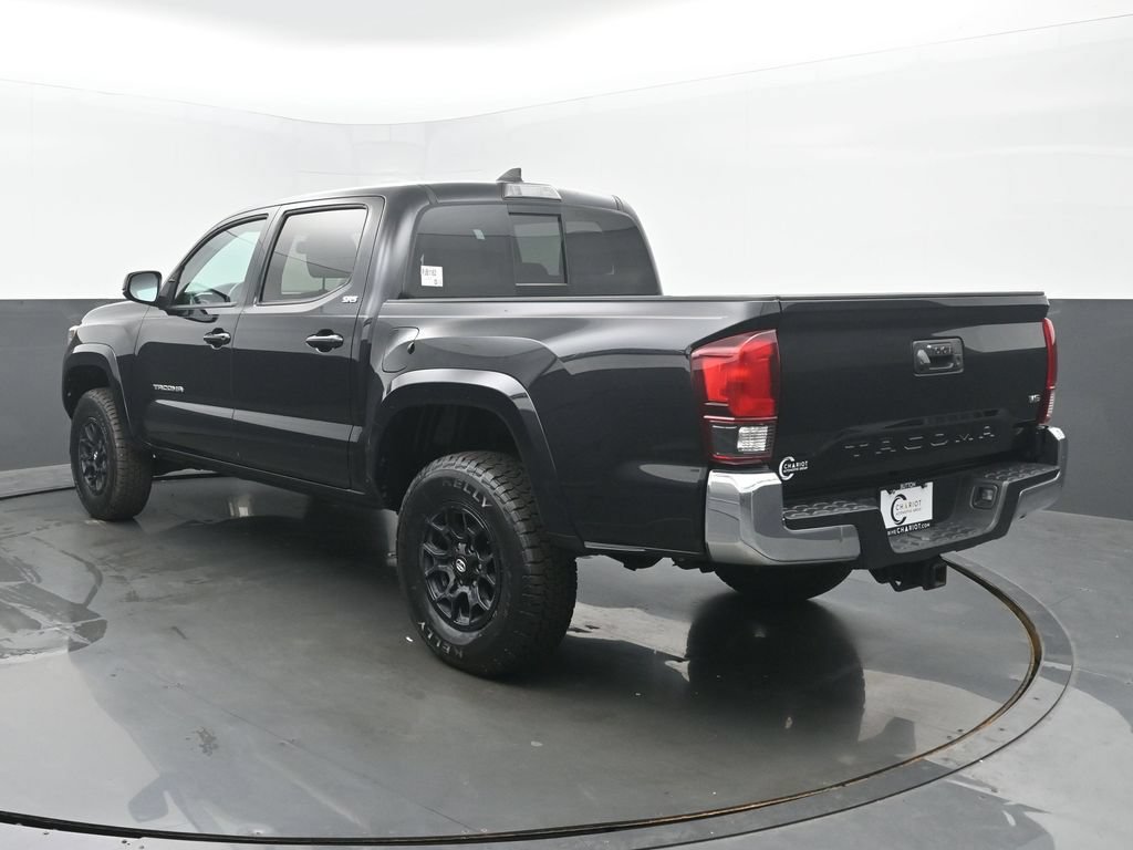 Used 2019 Toyota Tacoma SR5 RWD image 4