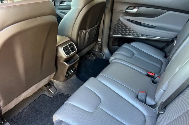 Used 2020 Hyundai Santa Fe Limited FWD image 15