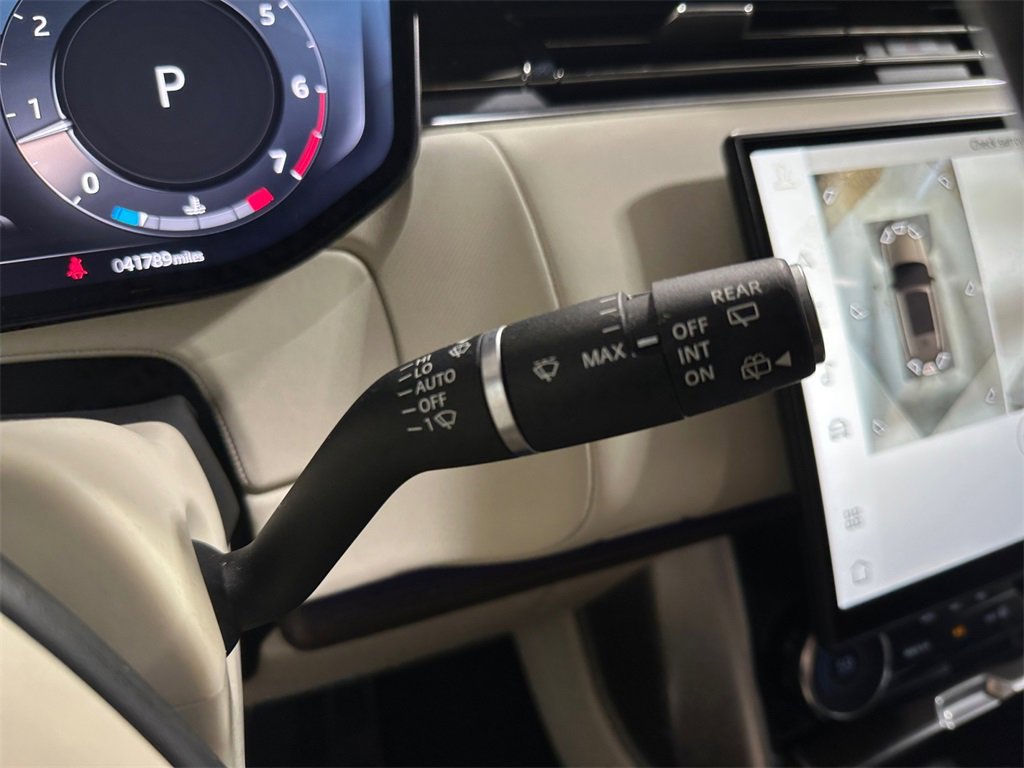 Used 2023 Land Rover Range Rover SE image 22