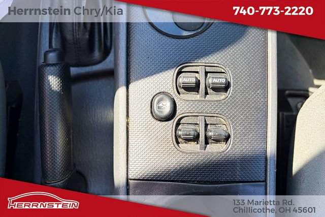 Used 2006 Jeep Liberty Sport AWD/4WD image 16