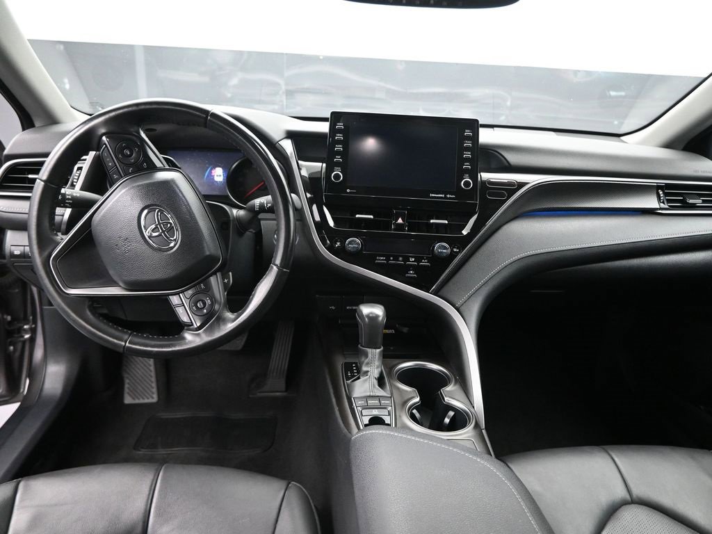 Used 2024 Toyota Camry XSE image 10