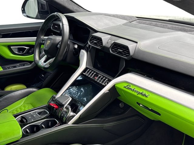Used 2019 Lamborghini Urus AWD/4WD image 15
