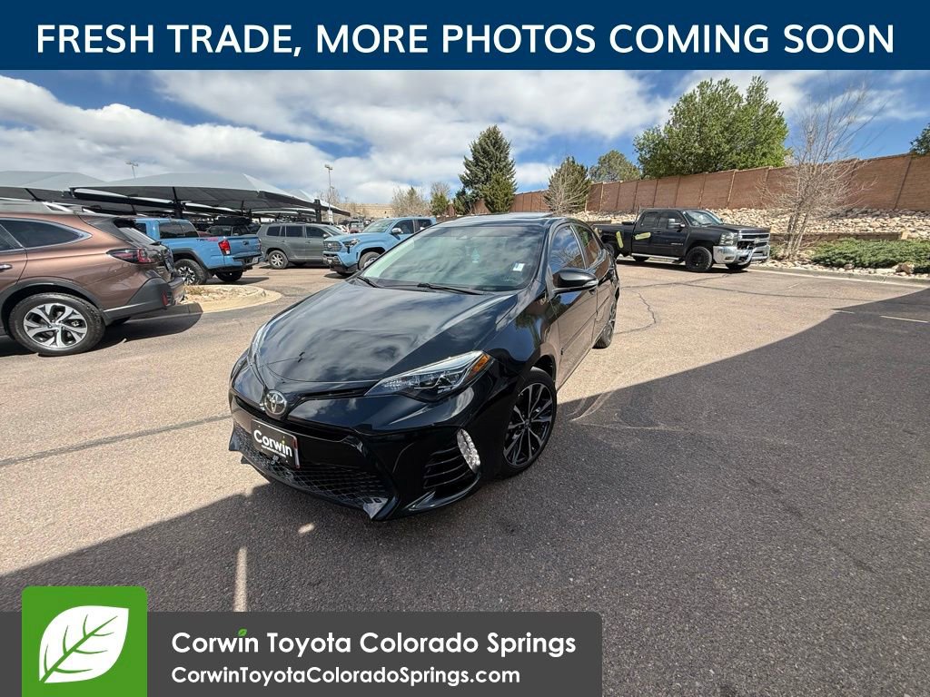 Used 2018 Toyota Corolla SE w/ SE Premium Package FWD image 3