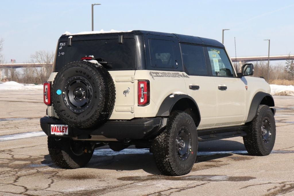 New 2025 Ford Bronco Badlands image 8