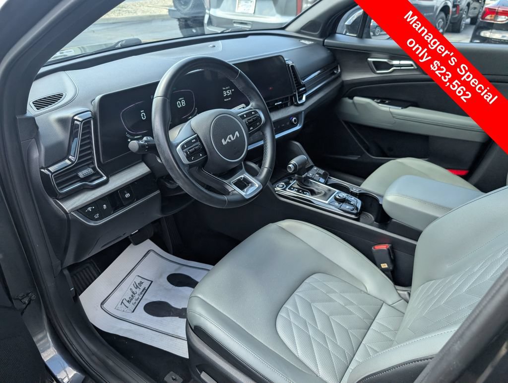 Used 2023 Kia Sportage X-Line w/ X-Line Premium Package AWD/4WD image 12