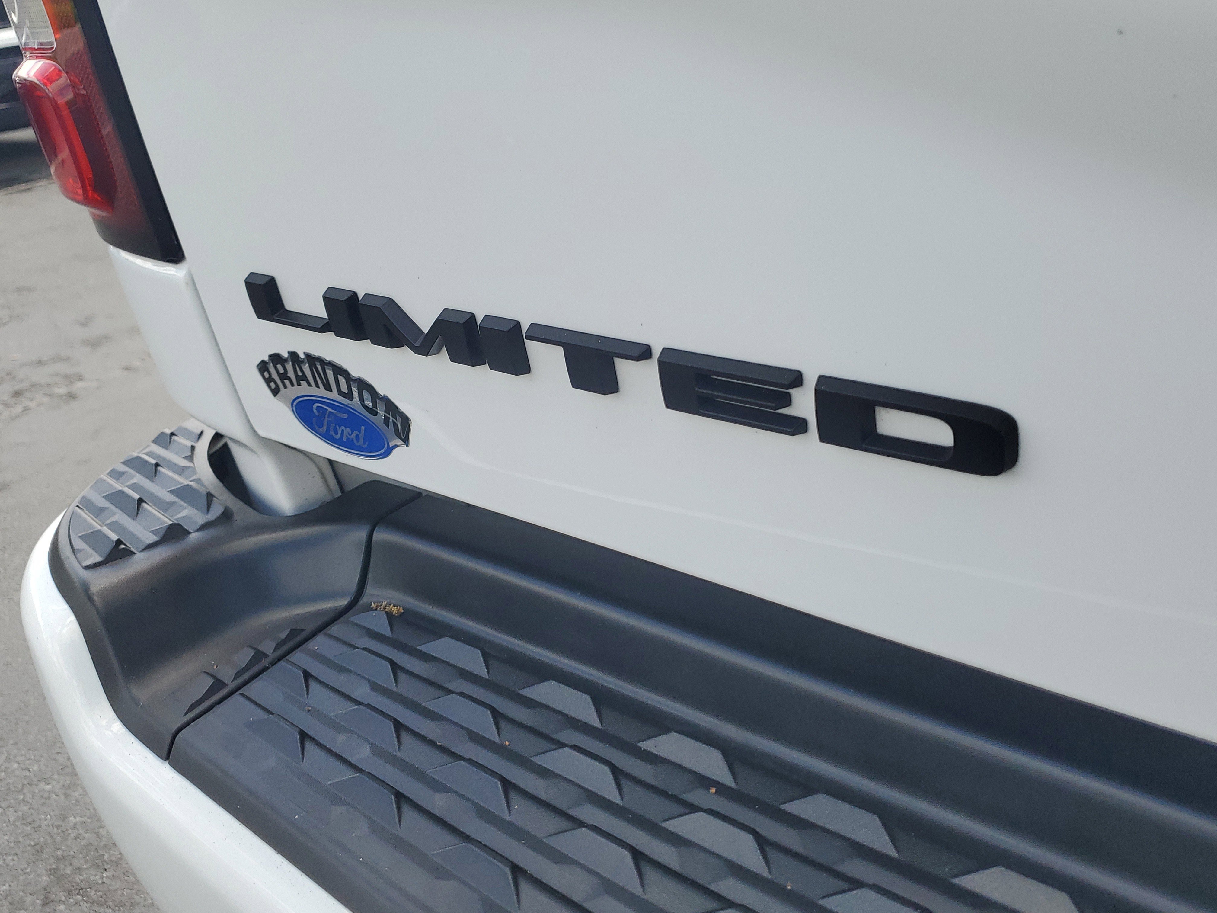 Used 2021 RAM 3500 Limited image 9