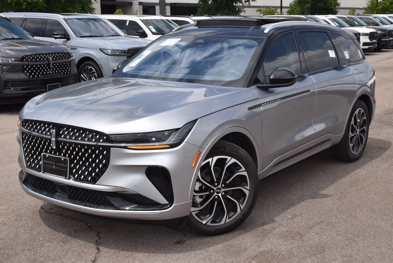 New 2026 Lincoln Nautilus Reserve AWD/4WD image 19