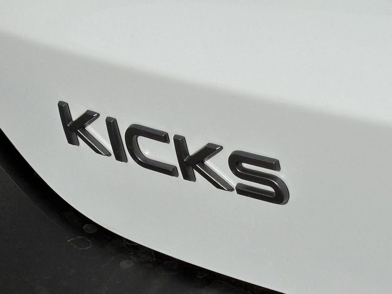 New 2026 Nissan Kicks SV w/ SV Premium Package FWD image 9